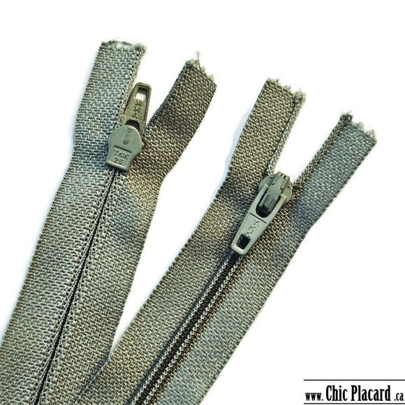 Vert sauge - Zipper à bout fermé YKK #2.5  7''/18cm