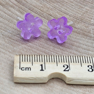 Fleurs violettes en bouton - Boucles d'oreilles *brille dans le noir*