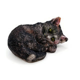 Statuette du chat calicot qui dort en epoxy