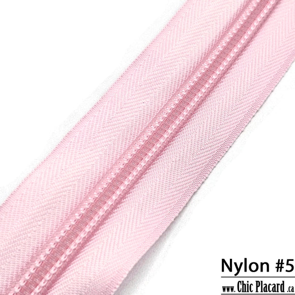 Rose bébé - Zipper Nylon #5 (au 1/2m)